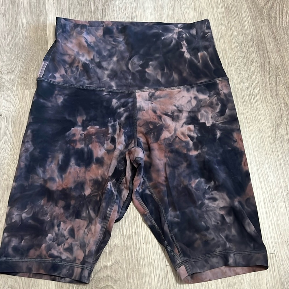 Lululemon high rise align shorts